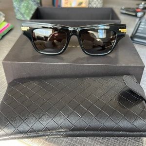 Brand new Bottega Veneta Mitre sunglasses.